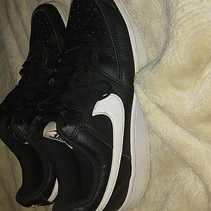 Nike,Women's size 8.5, black and white